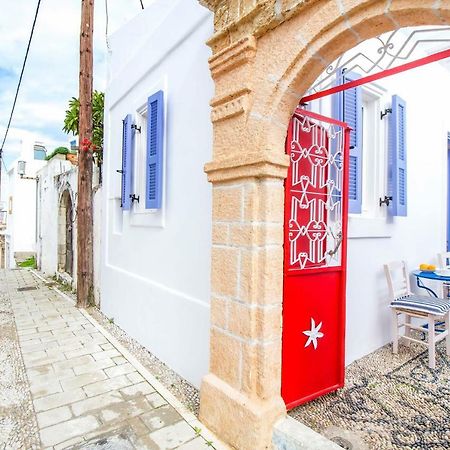 Villa The Red Door In Koskinou à Koskinou  Extérieur photo