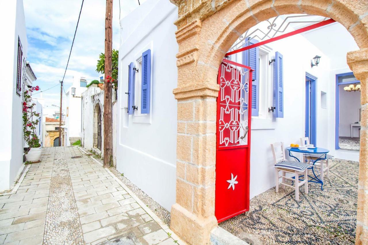 Villa The Red Door In Koskinou à Koskinou  Extérieur photo